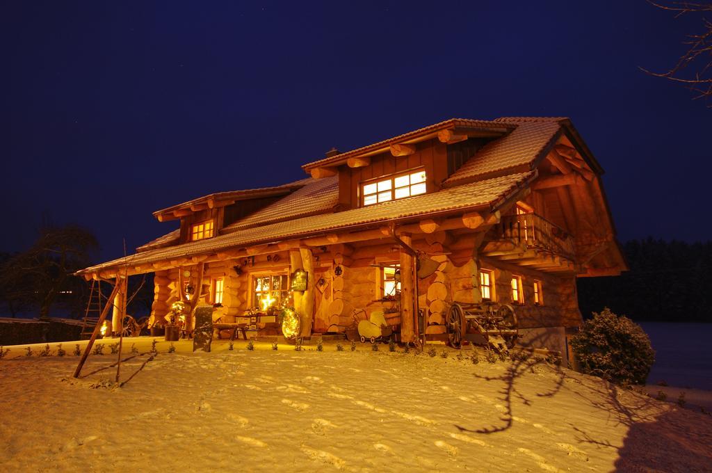 Apartamento Holzhaus Lugerhof Roding Exterior foto